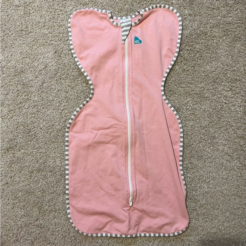NWOT Love to Dream Swaddle